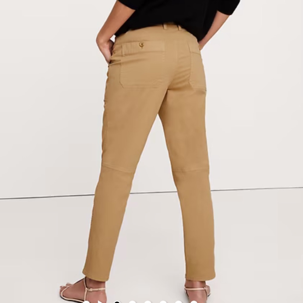 NWT Banana Republic Mid-Rise Slim Cargo Cotton Pant in Khaki Tan Size 6 copy - Picture 3 of 11